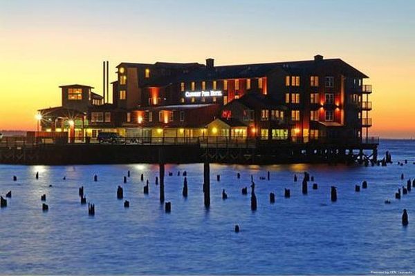 CANNERY PIER HOTEL & SPA (Astoria)